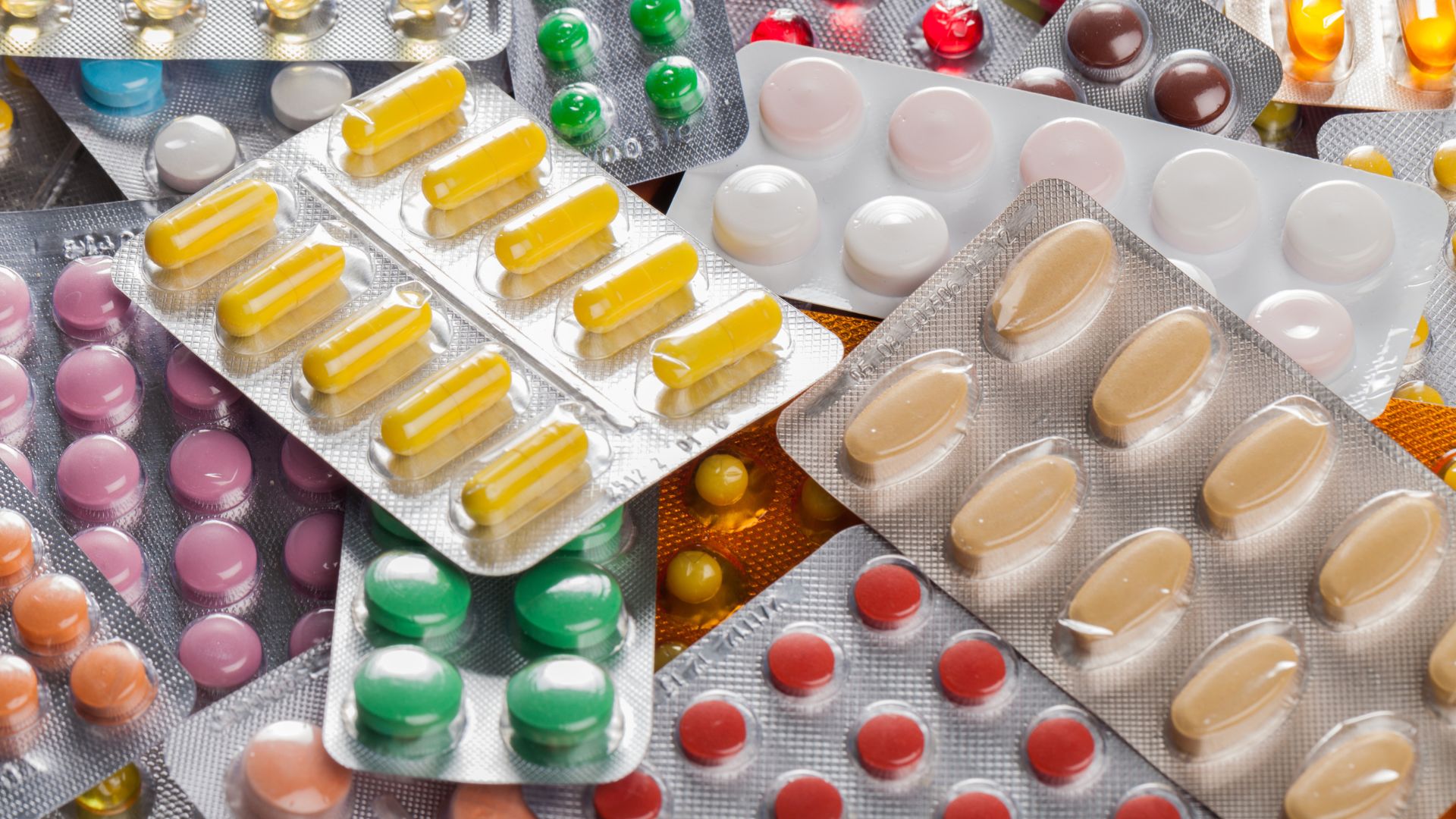 L’allarme dei farmacisti: “Introvabili antinfiammatori, antibiotici e anche medicinali antiepilettici”