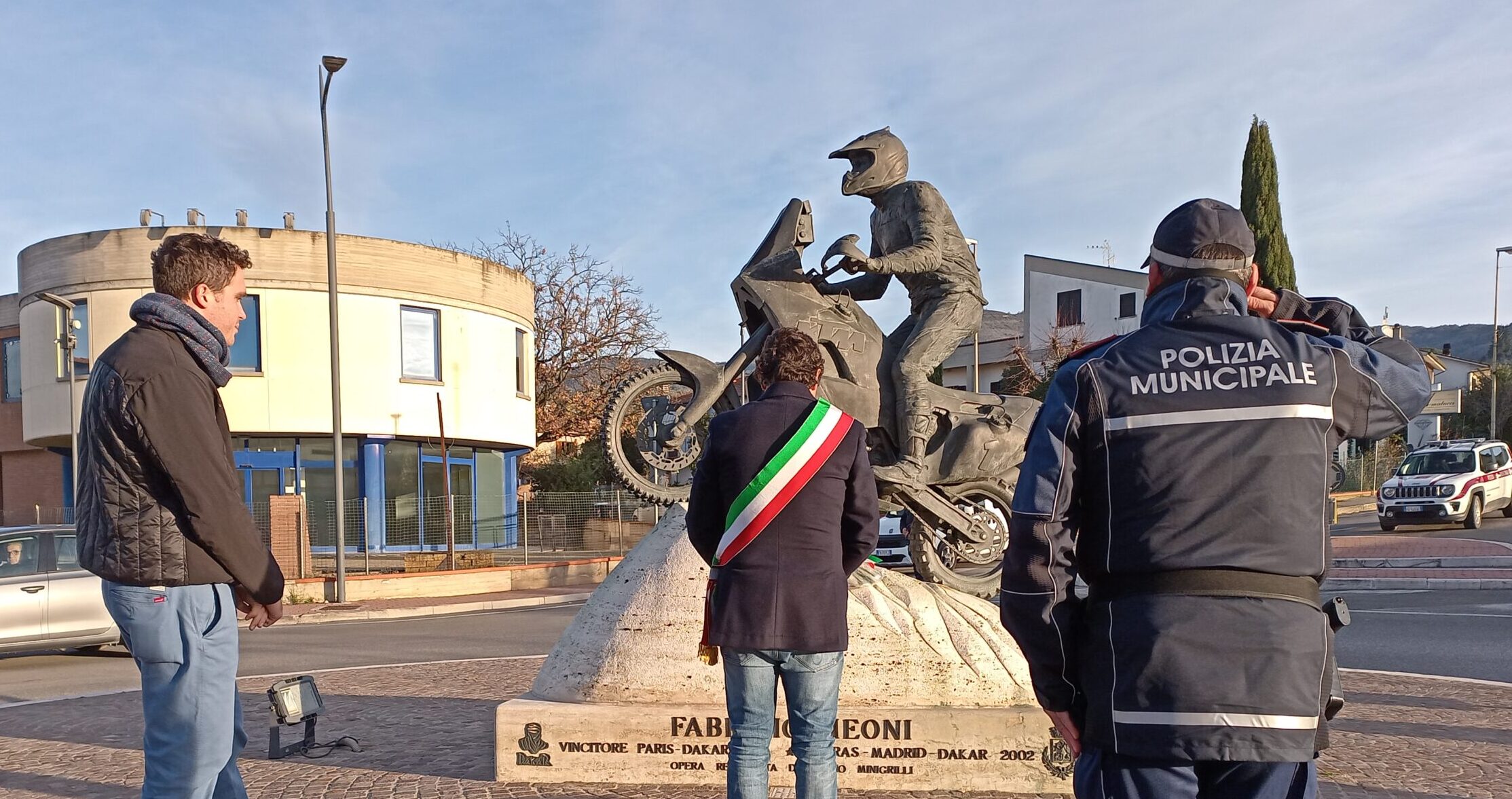 Ieri a Castiglion Fiorentino il ricordo di Fabrizio Meoni, campione di rally motociclistici