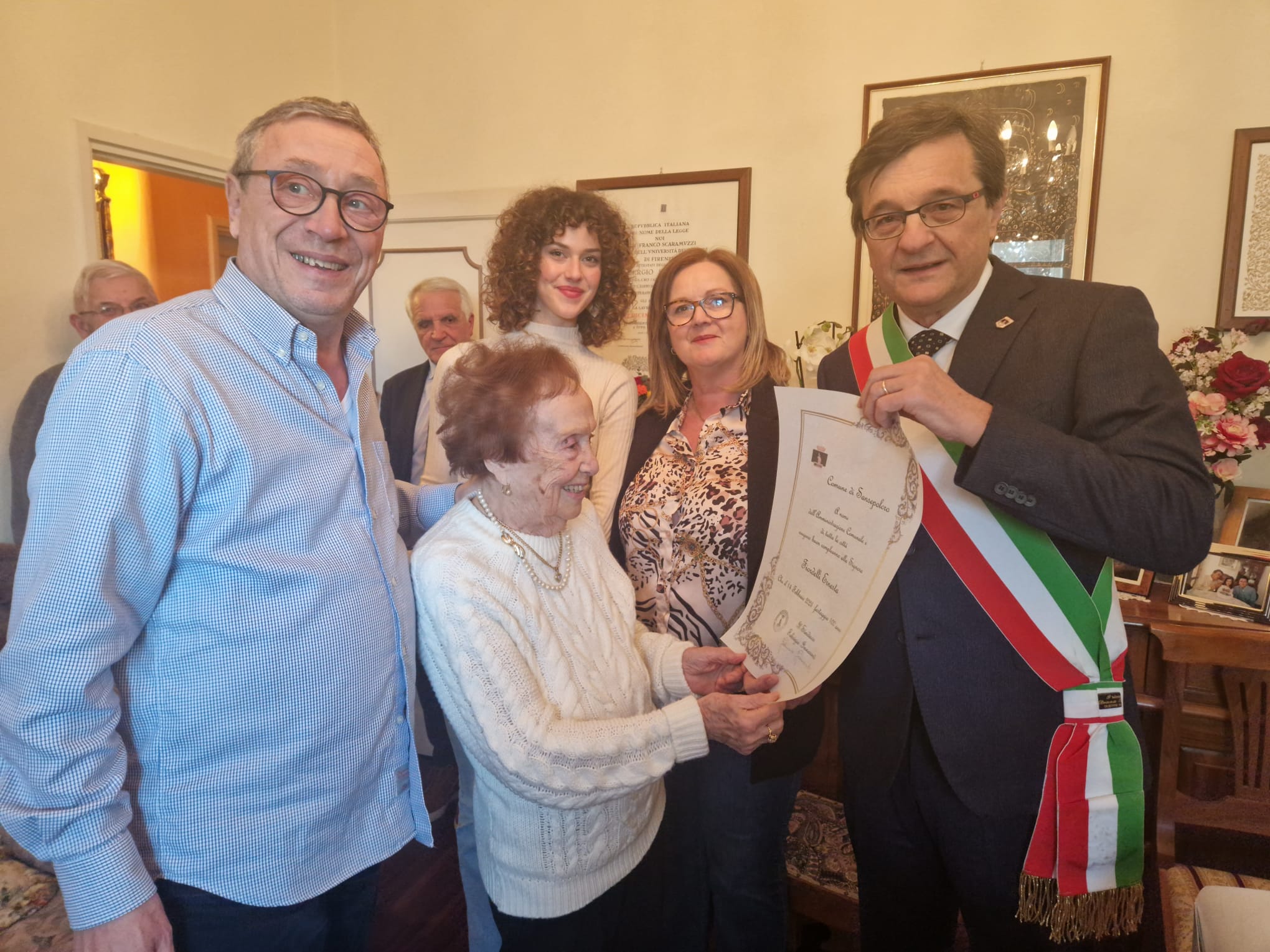 100 anni e non sentirli, Sansepolcro festeggia i secolo di Ernestina
