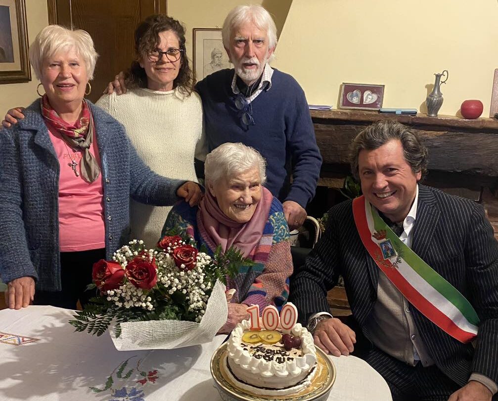 Castiglion Fiorentino ha una nuova centenaria: tanti auguri a nonna Virginia