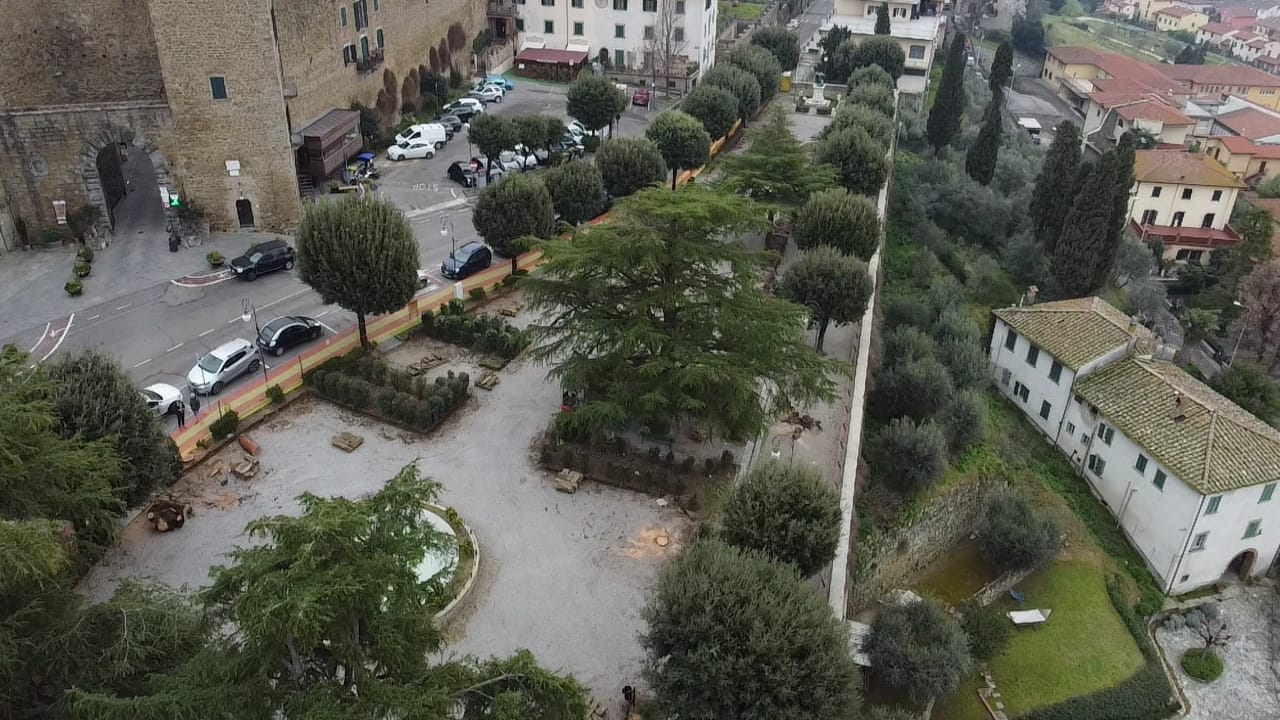 Partiti i lavori di riqualificazione dei giardini pubblici di Castiglion Fiorentino