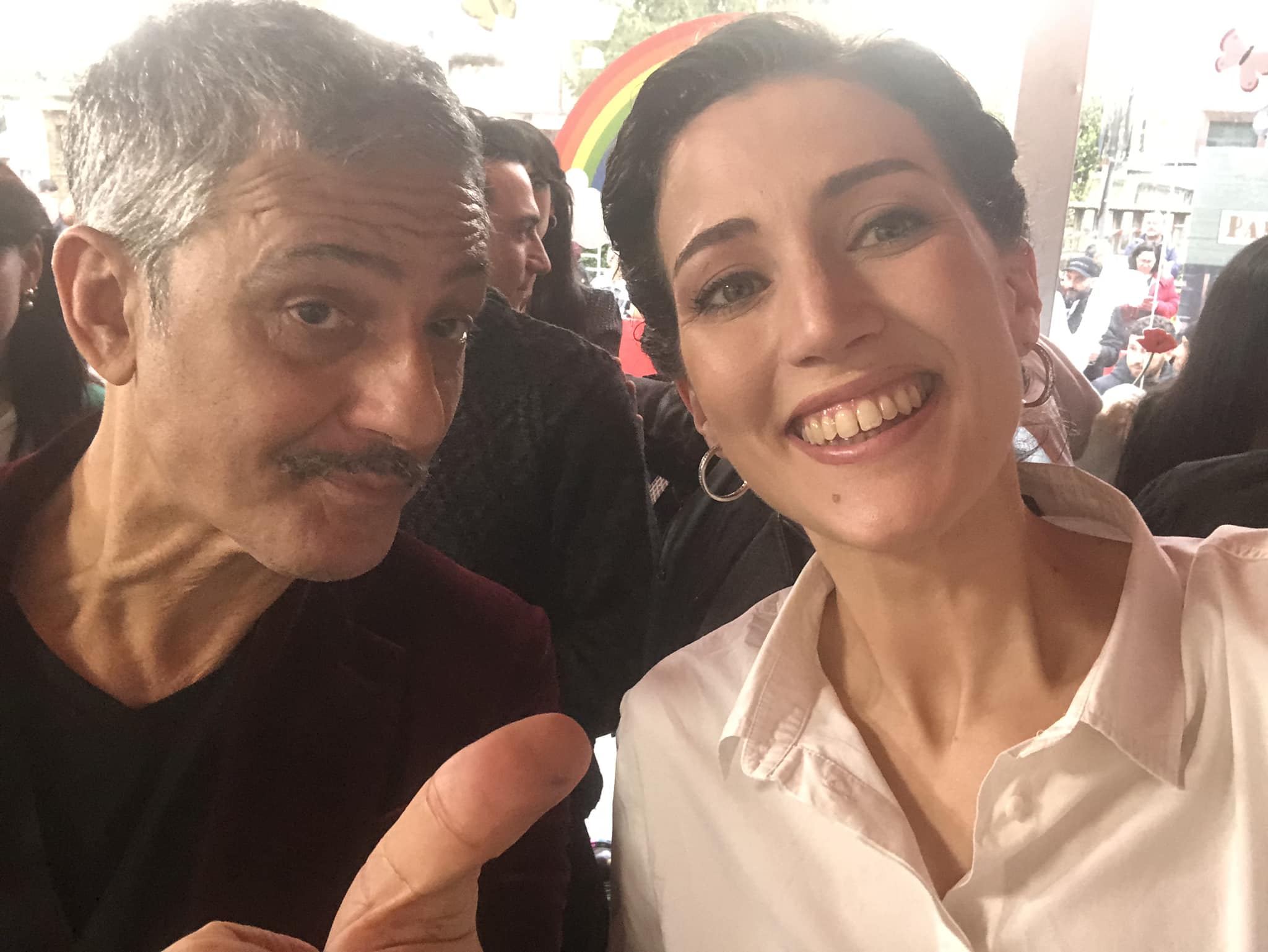 La cantante, vocal coach e performer GLORIA CONTI protagonista a Viva Rai2 – VIDEO
