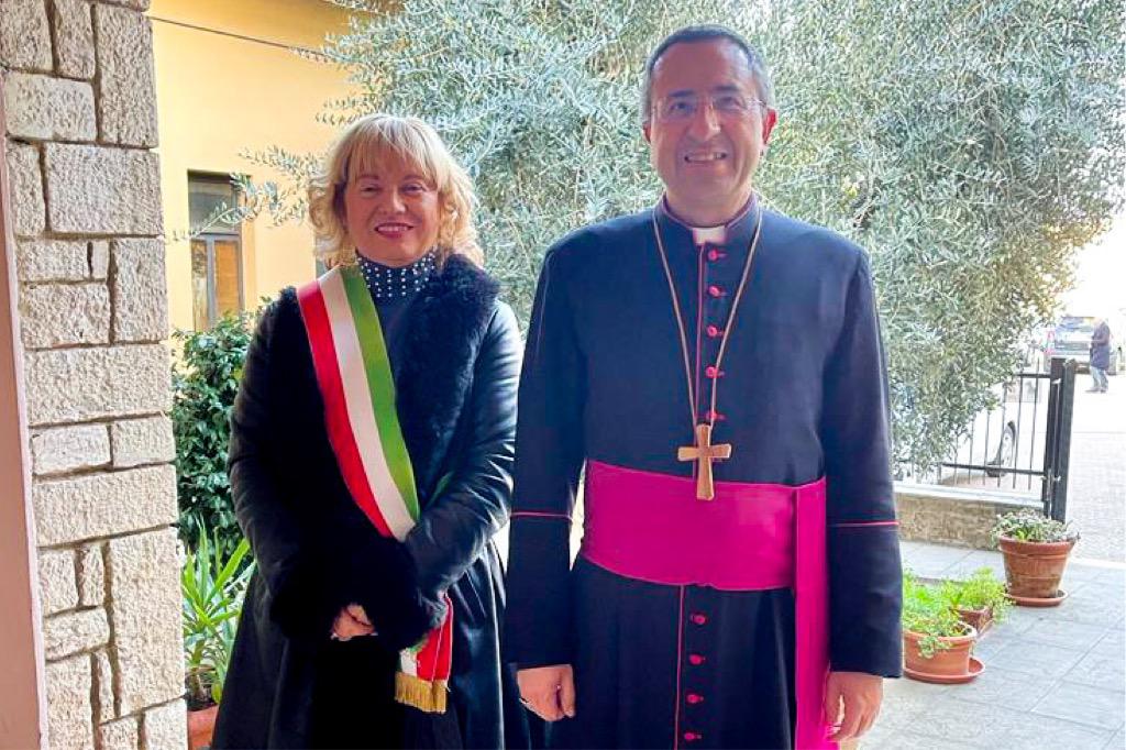 Il vescovo Migliavacca a Cesa: “Restiamo accanto agli amici” 