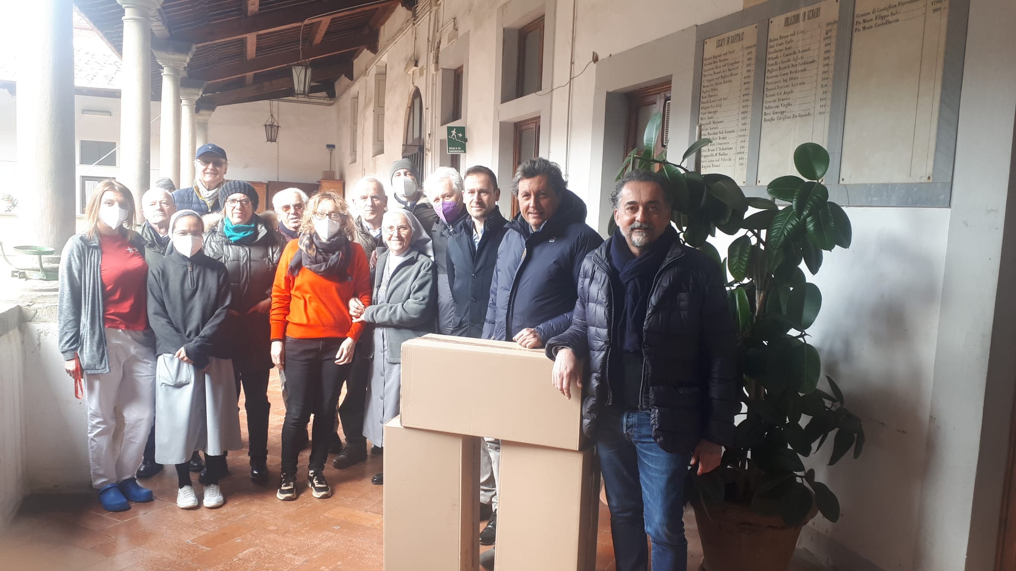 Il Calcit Valdichiana ODV fa visita alla casa di riposo castiglionese Serristori