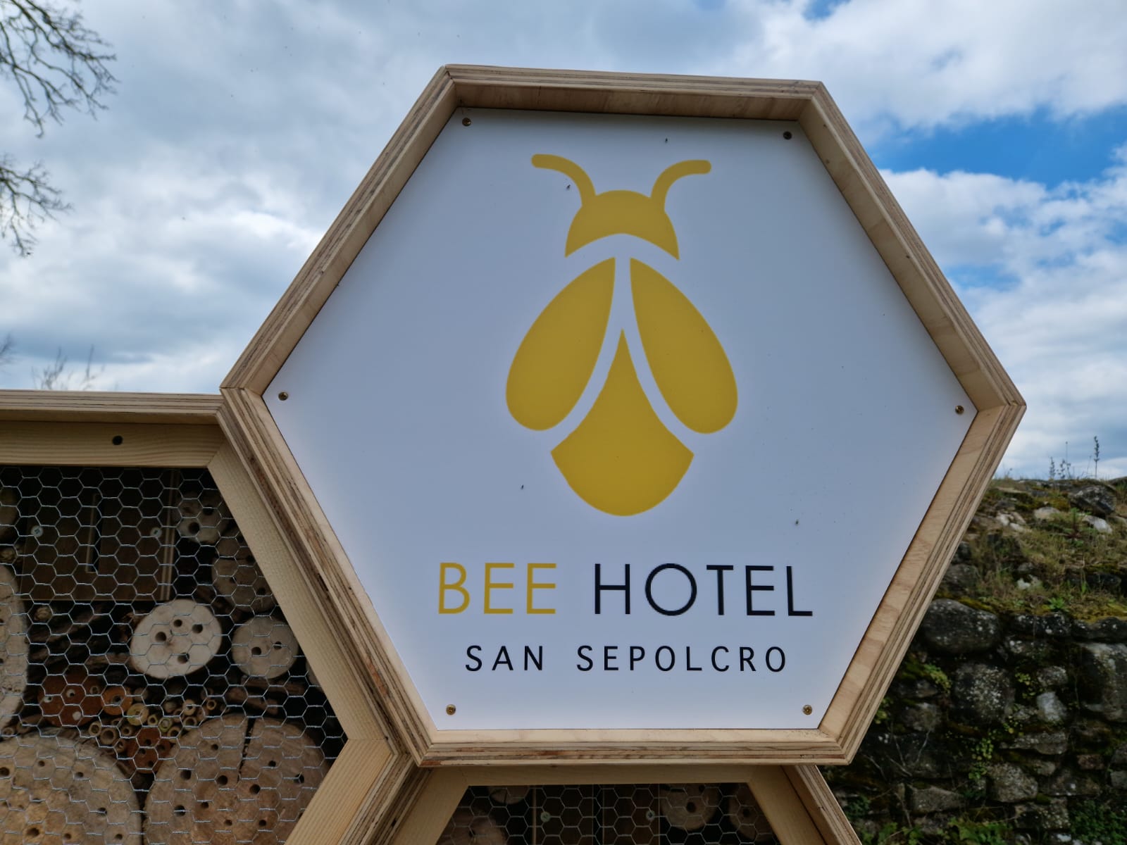 Sansepolcro, presso l’Area Campaccio inaugurato il “Bee Hotel”