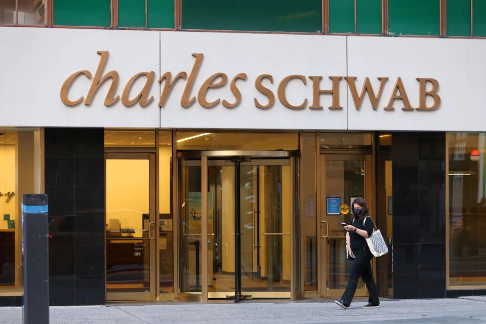 -37% da inizio anno per le quotazioni della Charles Schwab Bank