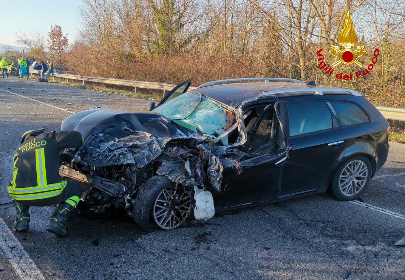 Scontro fra due auto sulla SR71, quattro le persone ferite