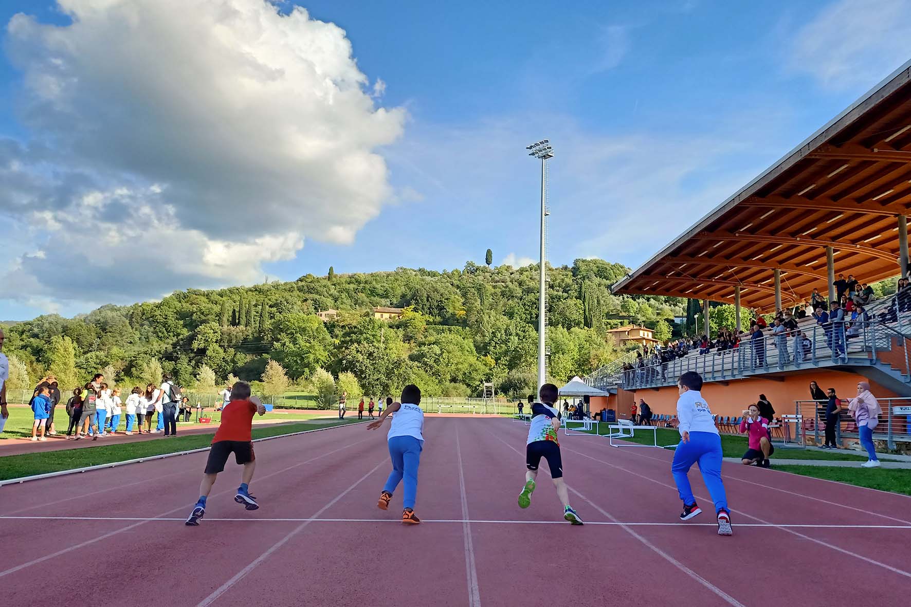 Due giornate ricche di gare per tutte le età allo stadio di atletica “Tenti”