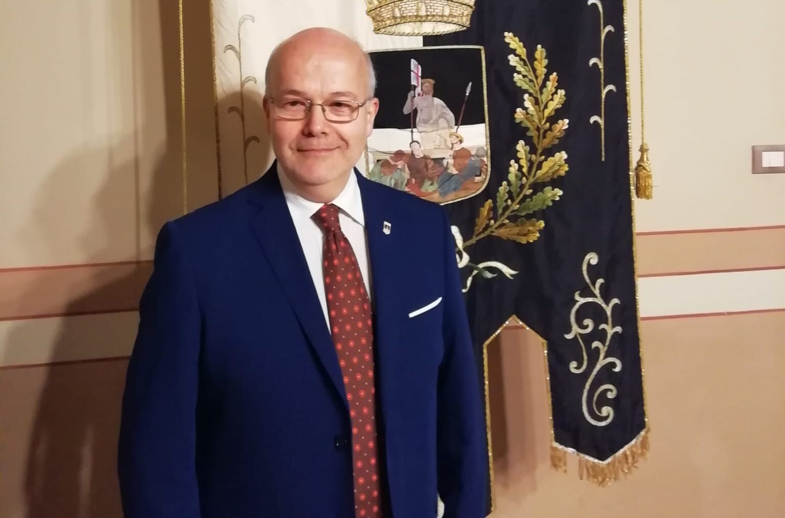 Michele Foni si insedia in Consiglio Comunale