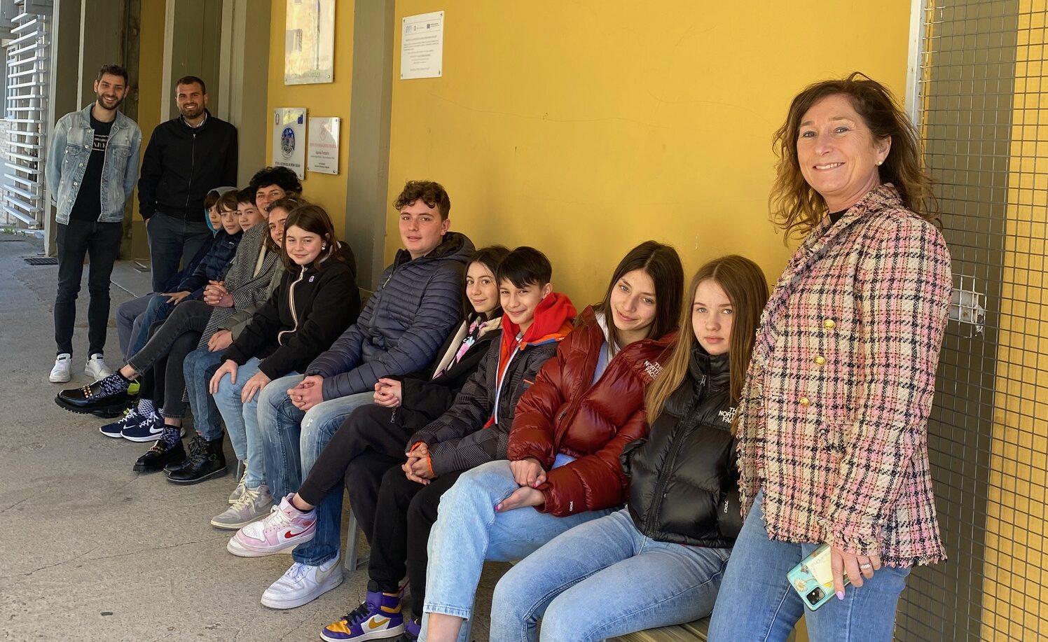 Bibbiena, consegnate panchine e rastrelliere come richiesto nel Consiglio Comunale dei ragazzi