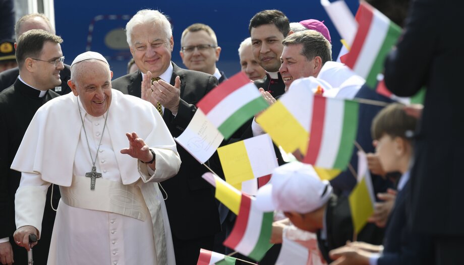 Santo Padre: “la politica non abbia come effetto quello di infiammare gli animi”