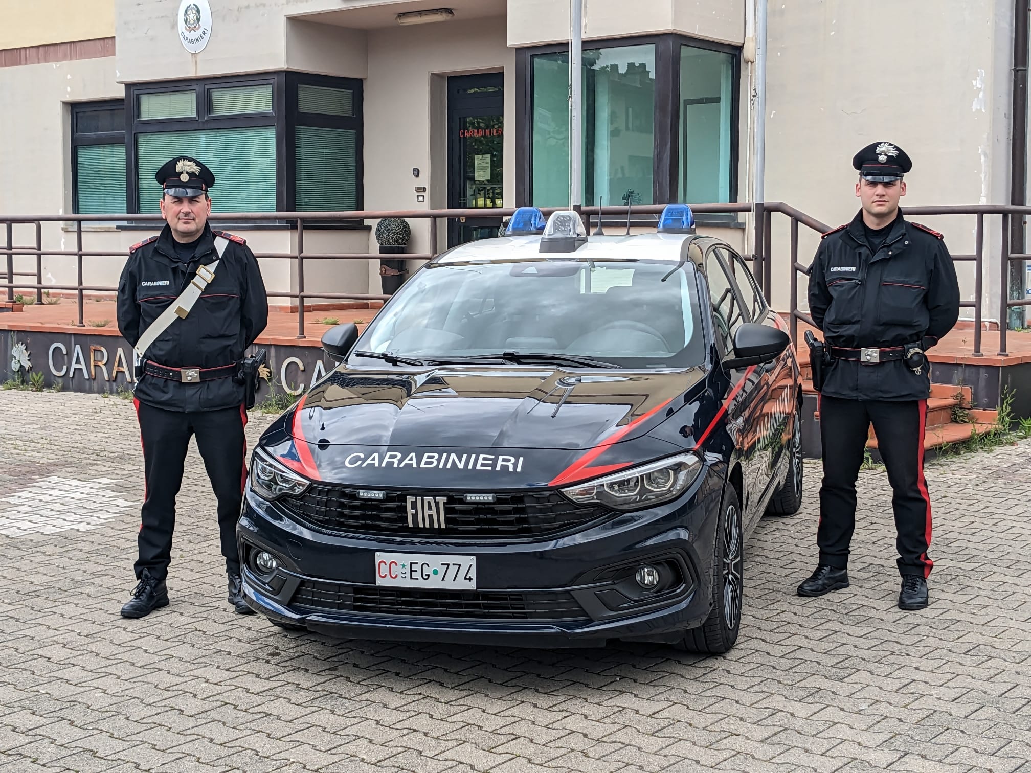 Cortona: spara con un arma softair ai passanti, individuato e denunciato