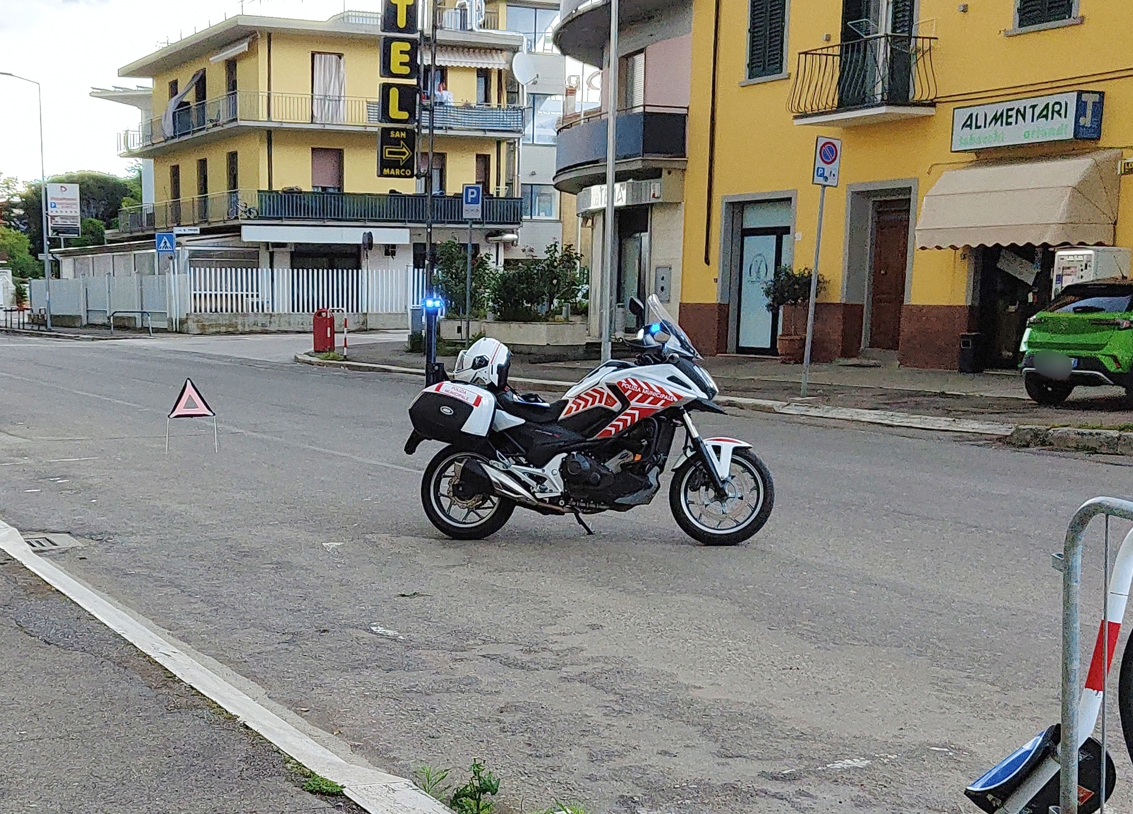 Doppio incidente stradale in via Romana