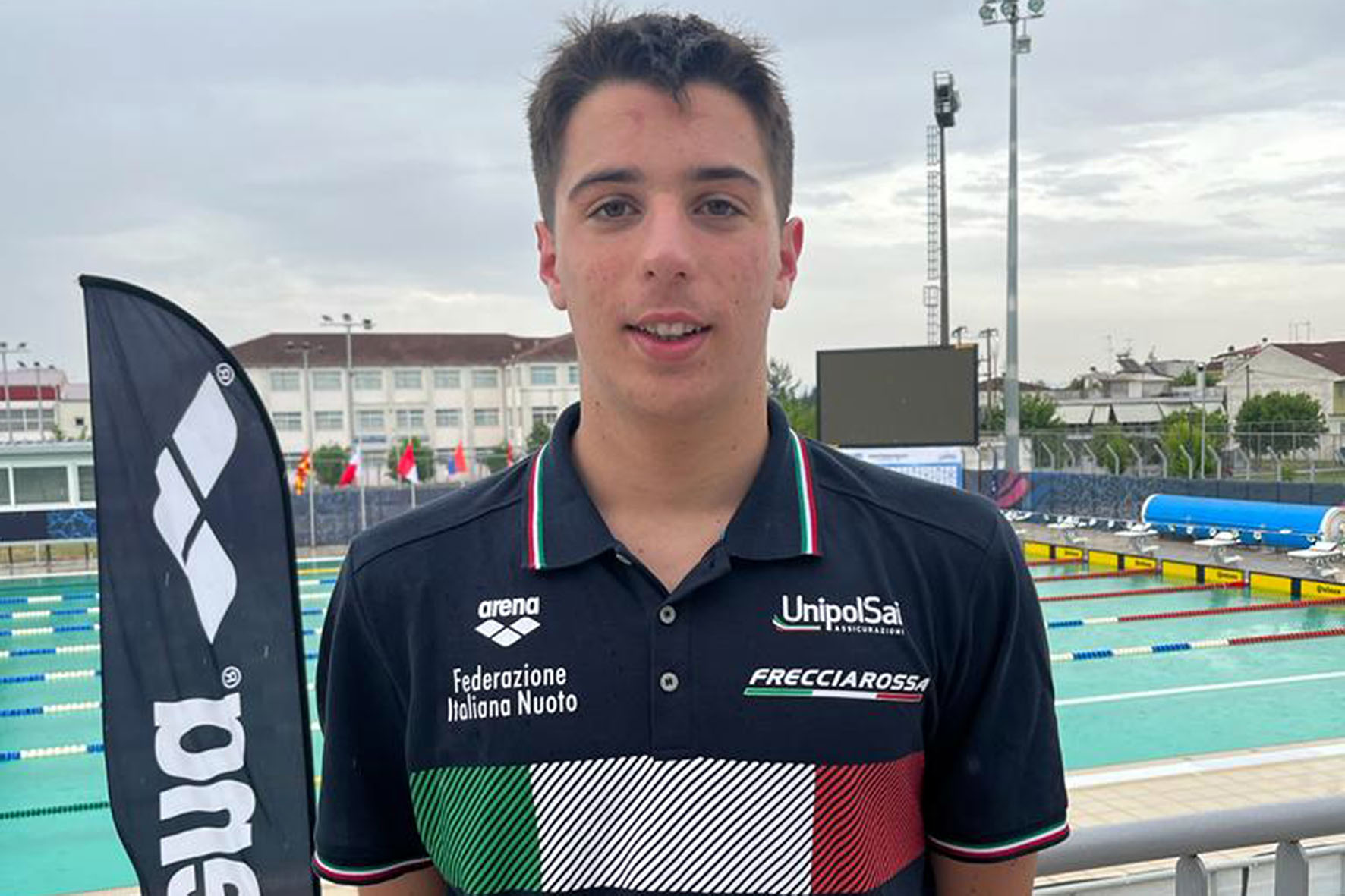 Gabriele Mealli in vasca alla Coppa Comen con la nazionale italiana di nuoto