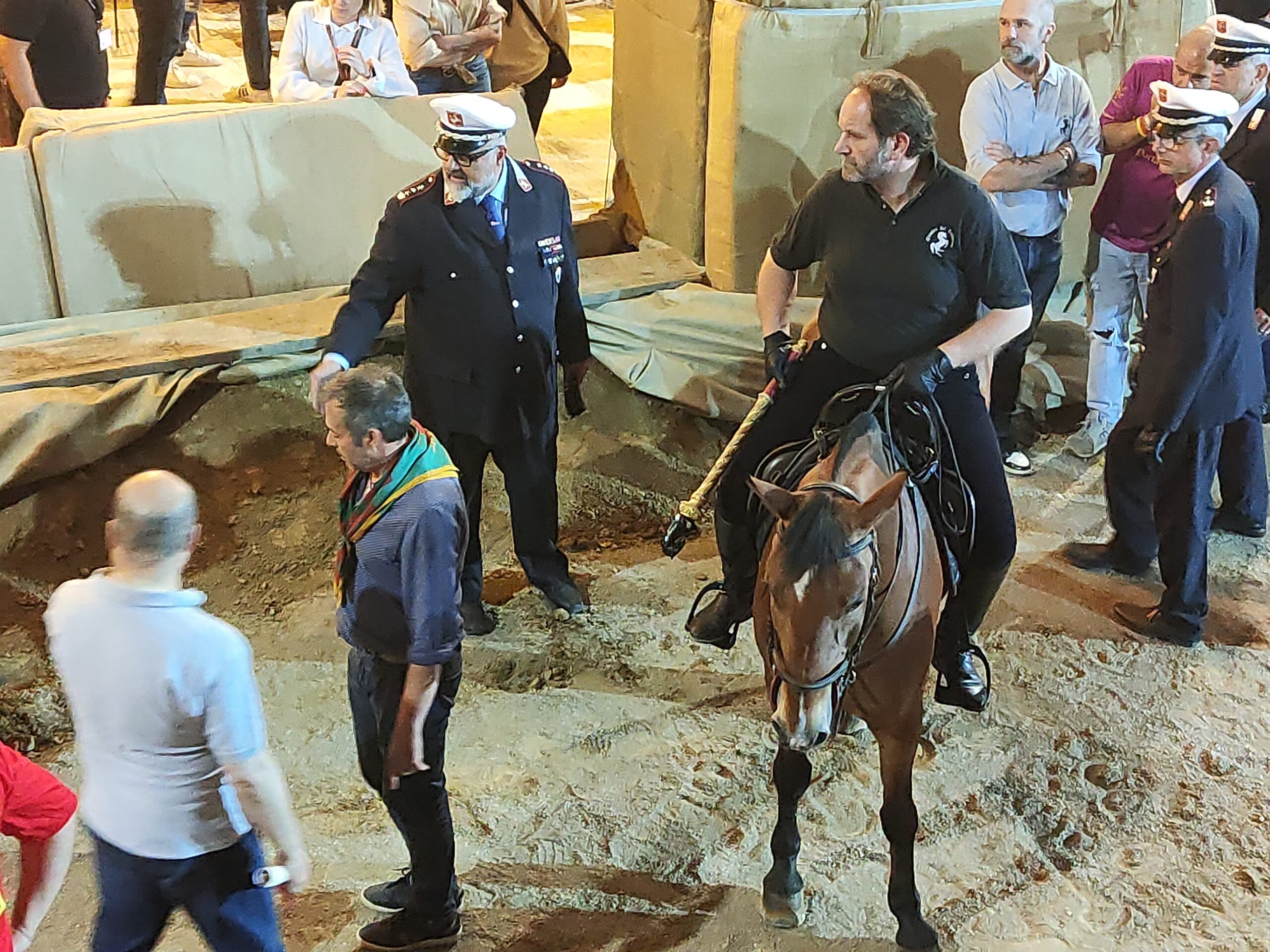 Vannozzi cade da cavallo dopo il V di Bruni: annullata la Prova Generale della 143esima Giostra del Saracino